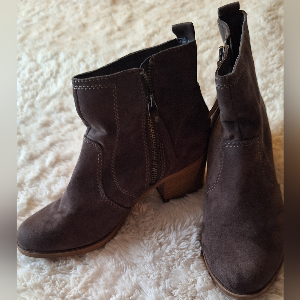 Jore Brown Ankle Boots 7M